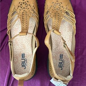 JBU Women's Brown Flats with Cutout Design